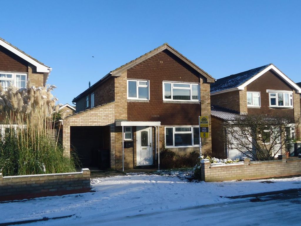 7 Dunster Gardens, Bedford, Bedfordshire MK41  