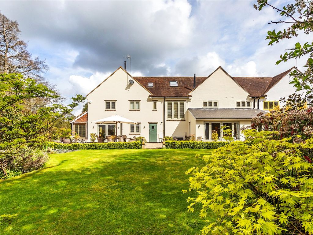 5 bed country house for sale in Wonersh Common, Wonersh, Guildford