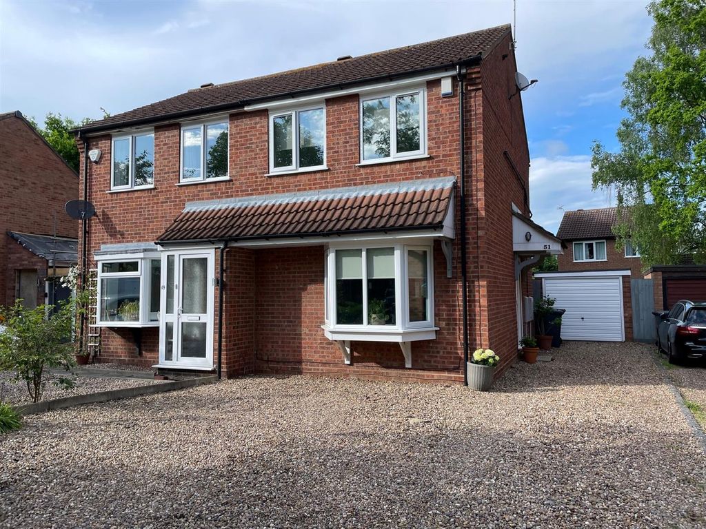 2 bed semidetached house for sale in Woodvale Avenue, Lincoln LN6 Zoopla