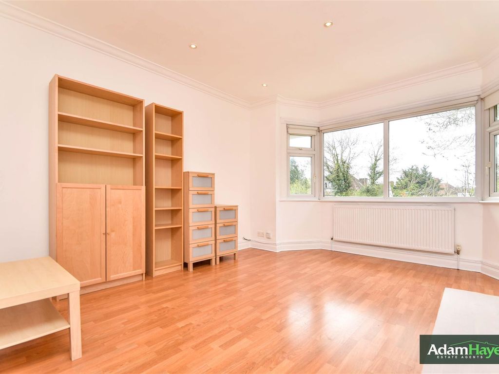2 bed flat to rent in Finchley Road, Golders Green NW11, £2,275 pcm Zoopla