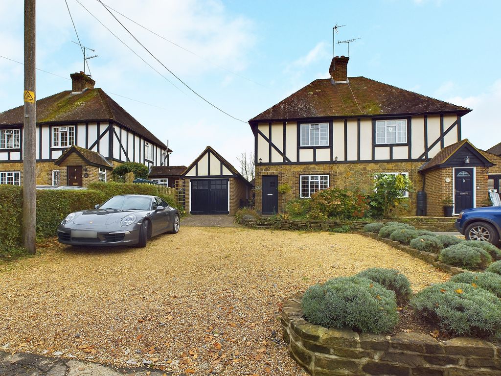 3 bed cottage for sale in Heathtolt Cottages, Park Lane, Maplehurst