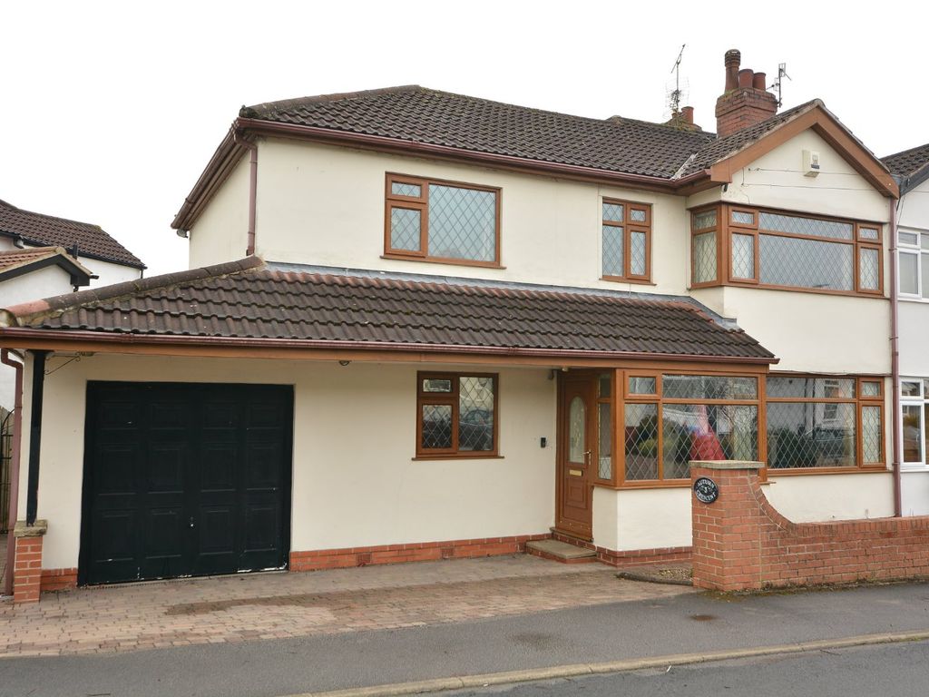 3 bed semidetached house for sale in Autumn Crescent, Horsforth, Leeds