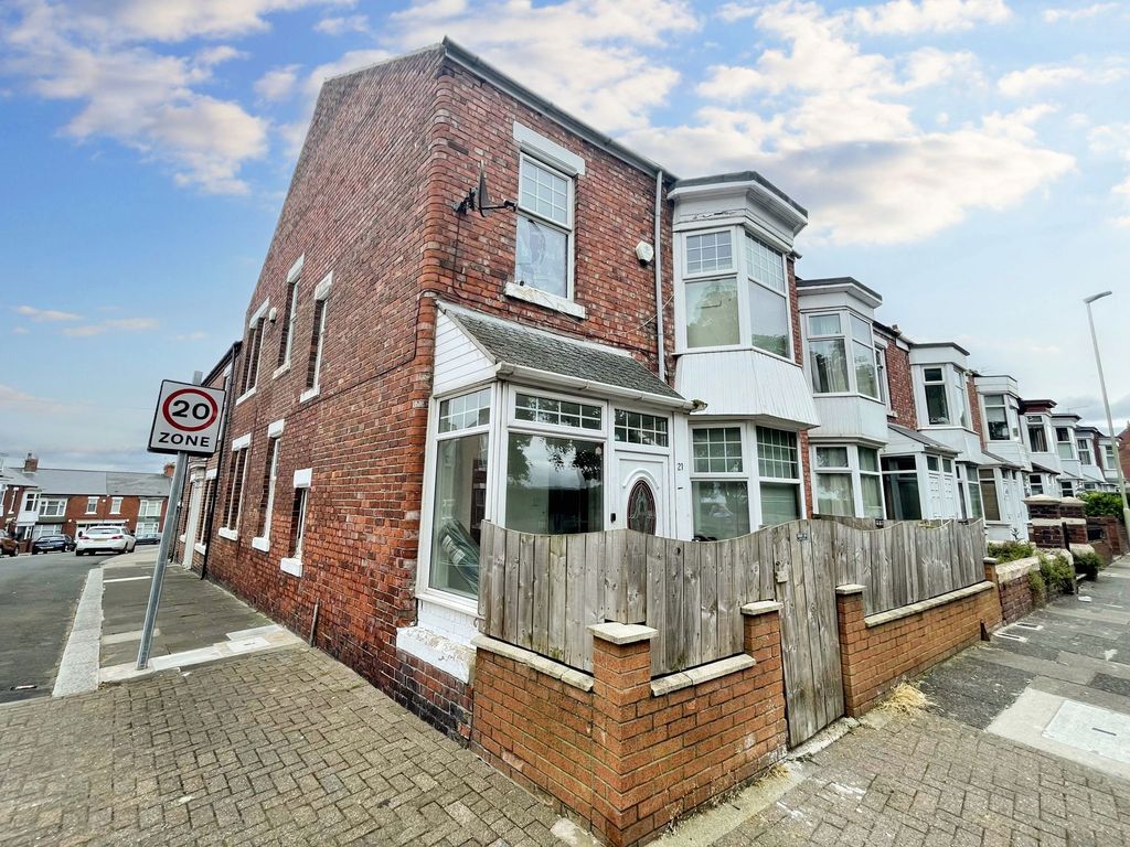 6 bed terraced house for sale in West Park Road, South Shields NE33, £