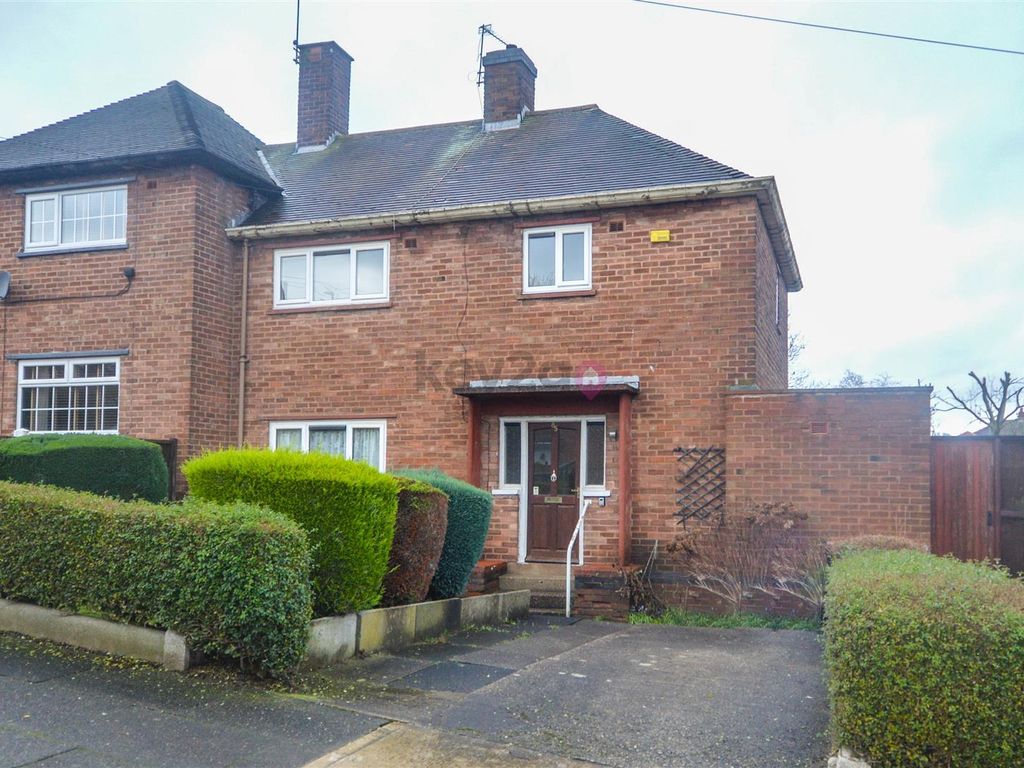 3 bed semidetached house for sale in Lister Crescent, Basegreen