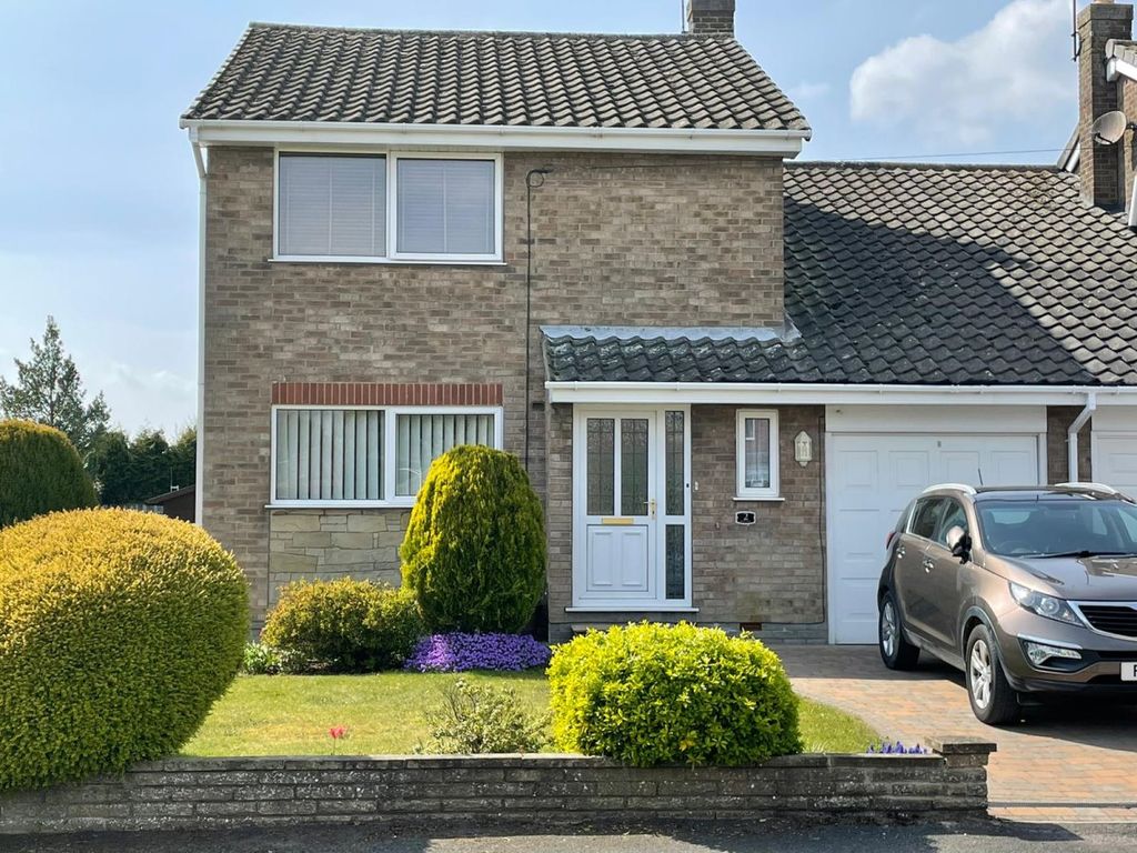 4 bed semidetached house to rent in Mill Rise, Swanland, North Ferriby