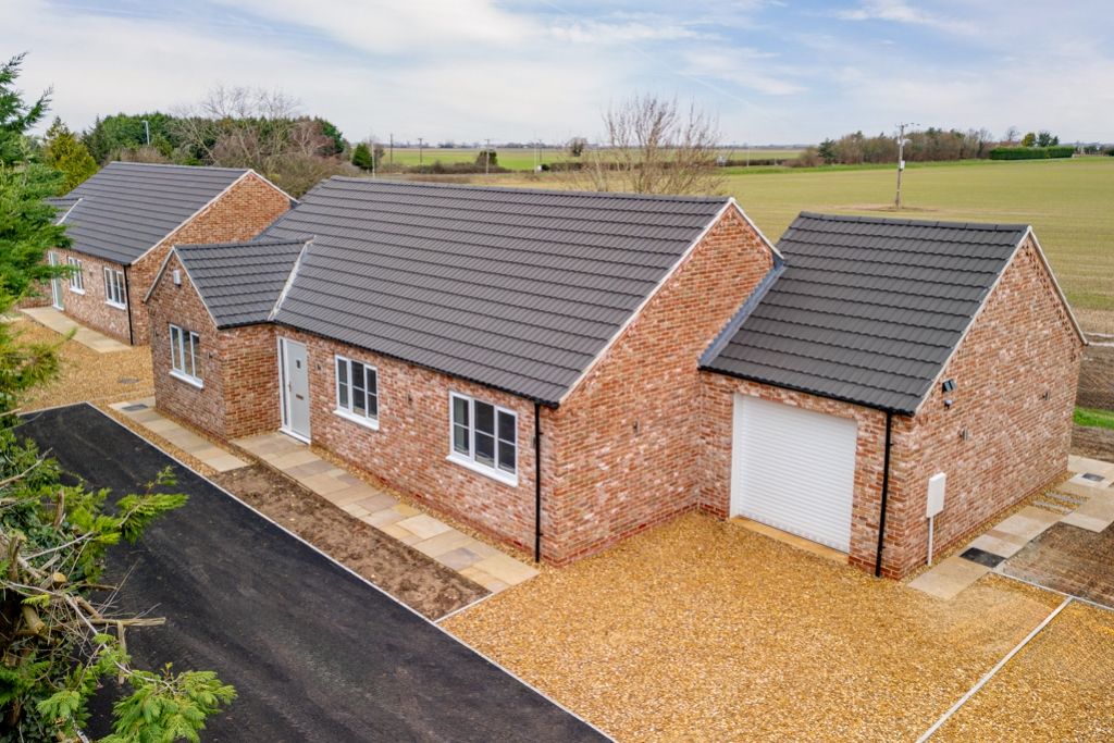 3 bed bungalow for sale in Kerak, 6B Orchard Close Saracens Head