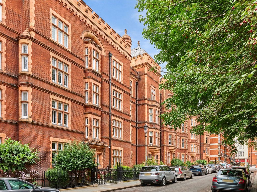 Kent House, 34 Kensington Court, London W8  