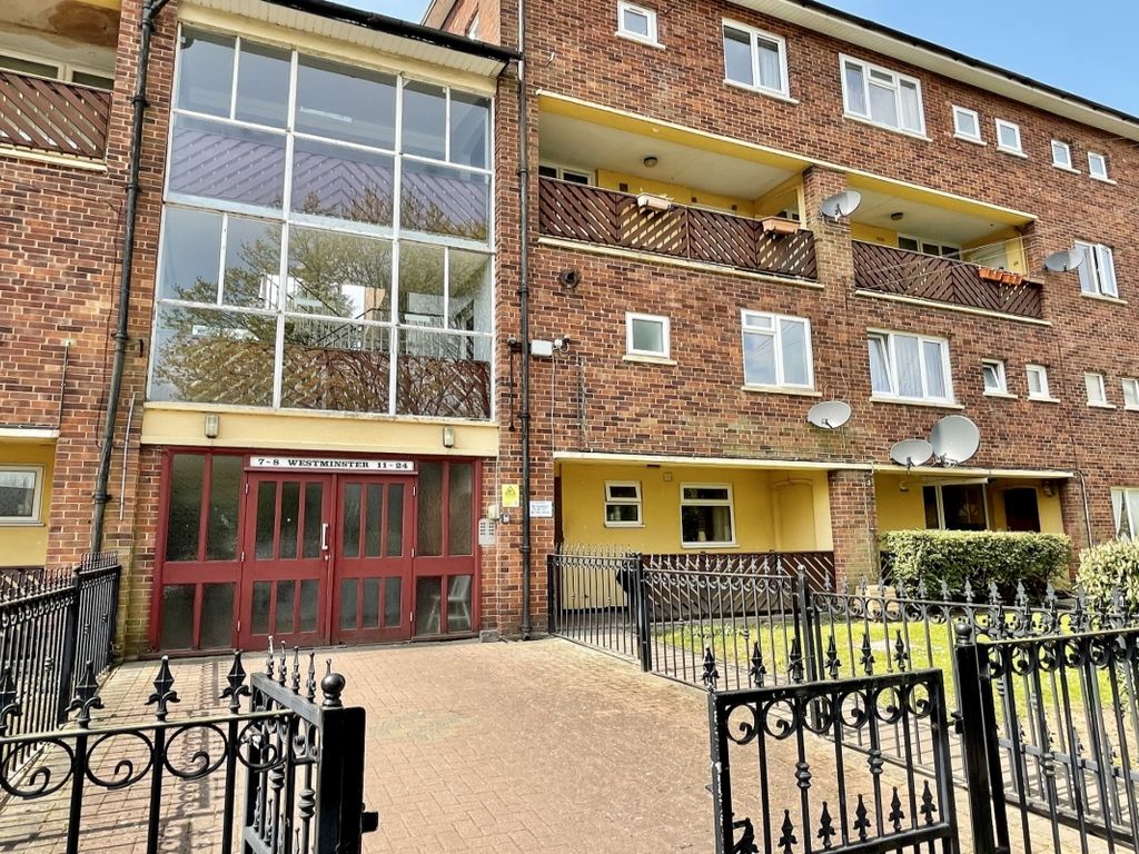 1 bed flat to rent in Hopwas Grove, Birmingham B37 Zoopla
