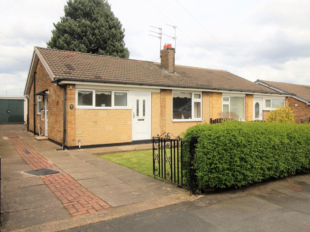 2 bed bungalow for sale in Westfield Road, Armthorpe, Doncaster, South