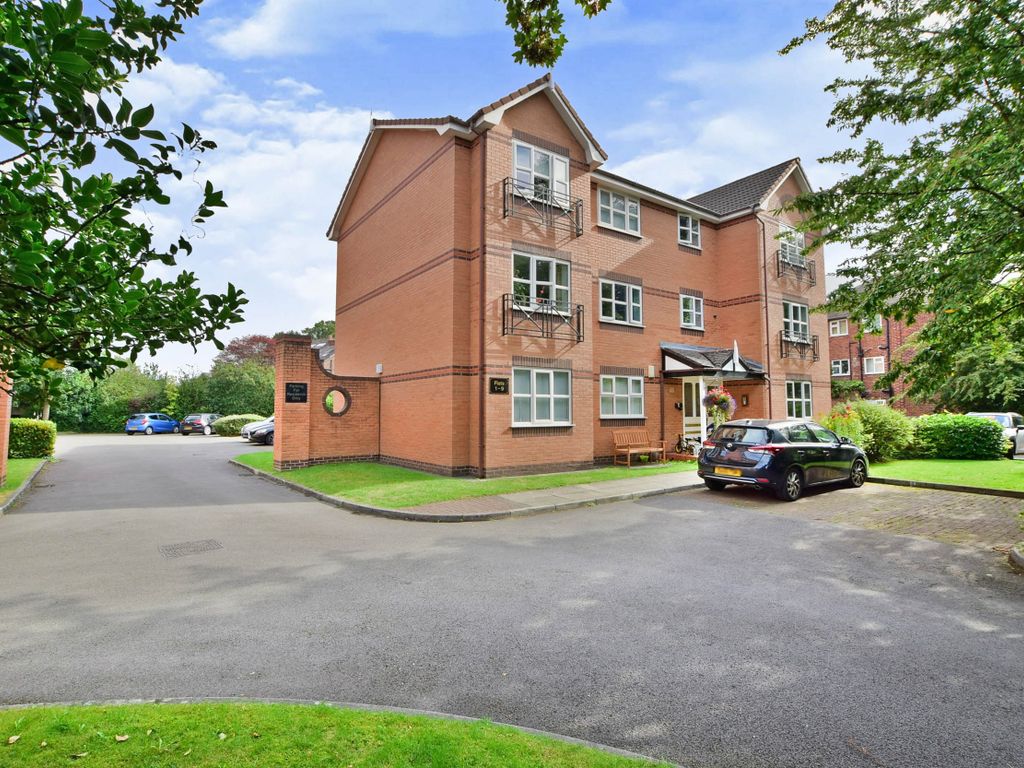 2 bed flat to rent in Southgate Court, Sale, Manchester M33 Zoopla