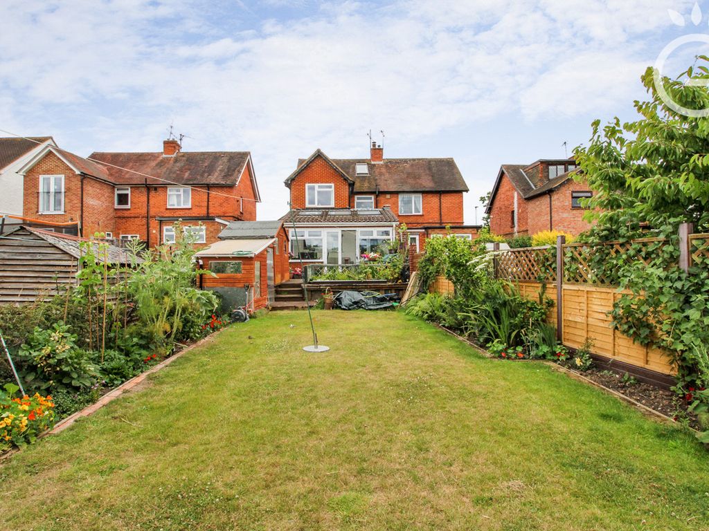 3 bed semidetached house for sale in Hurst Road, Twyford RG10 Zoopla