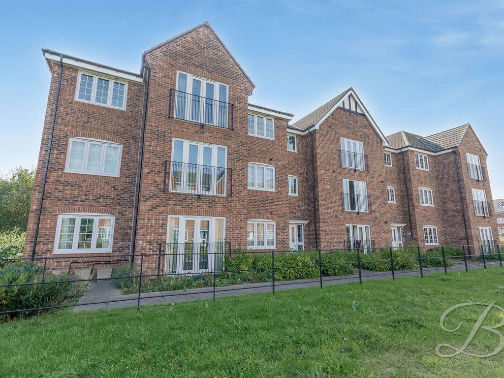 2 bed flat to rent in Goodwill Road, Ollerton, Newark NG22, £680 pcm