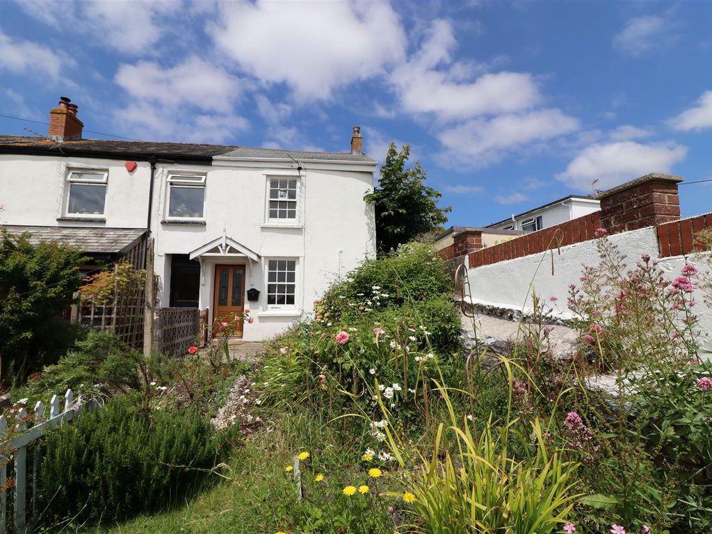 2 bed end terrace house for sale in Priory Gardens, Barnstaple EX31, £