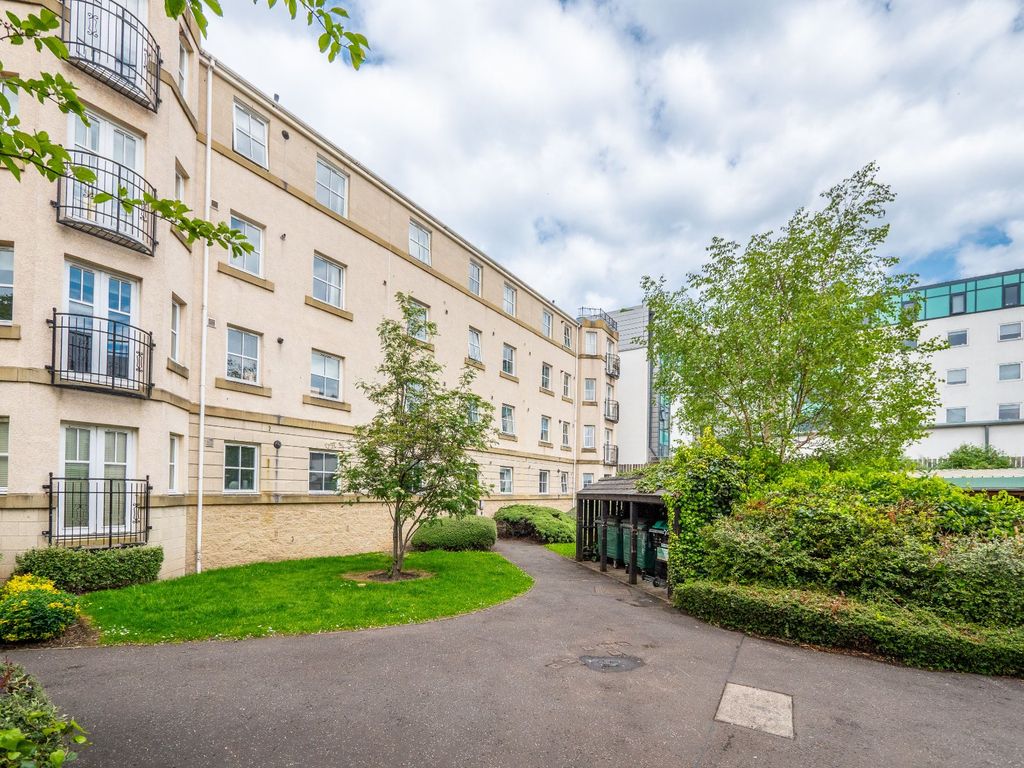 2 bed flat for sale in 11/9 Huntingdon Place, Edinburgh EH7, £270,000