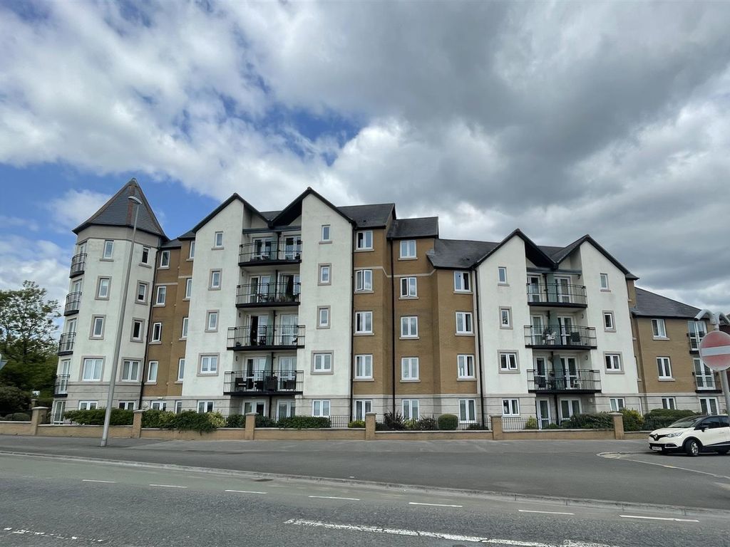 2 bed flat for sale in St. Helens Road, Swansea SA1 Zoopla