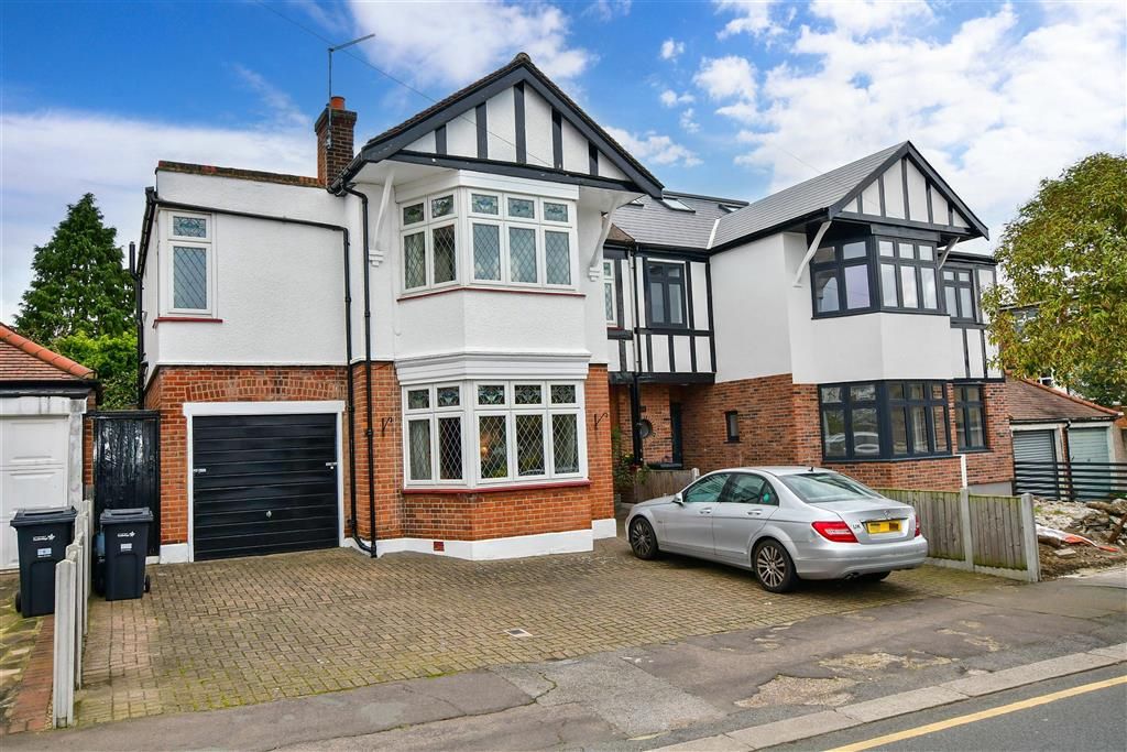 5 bed semidetached house for sale in Falmouth Gardens, Ilford, Essex
