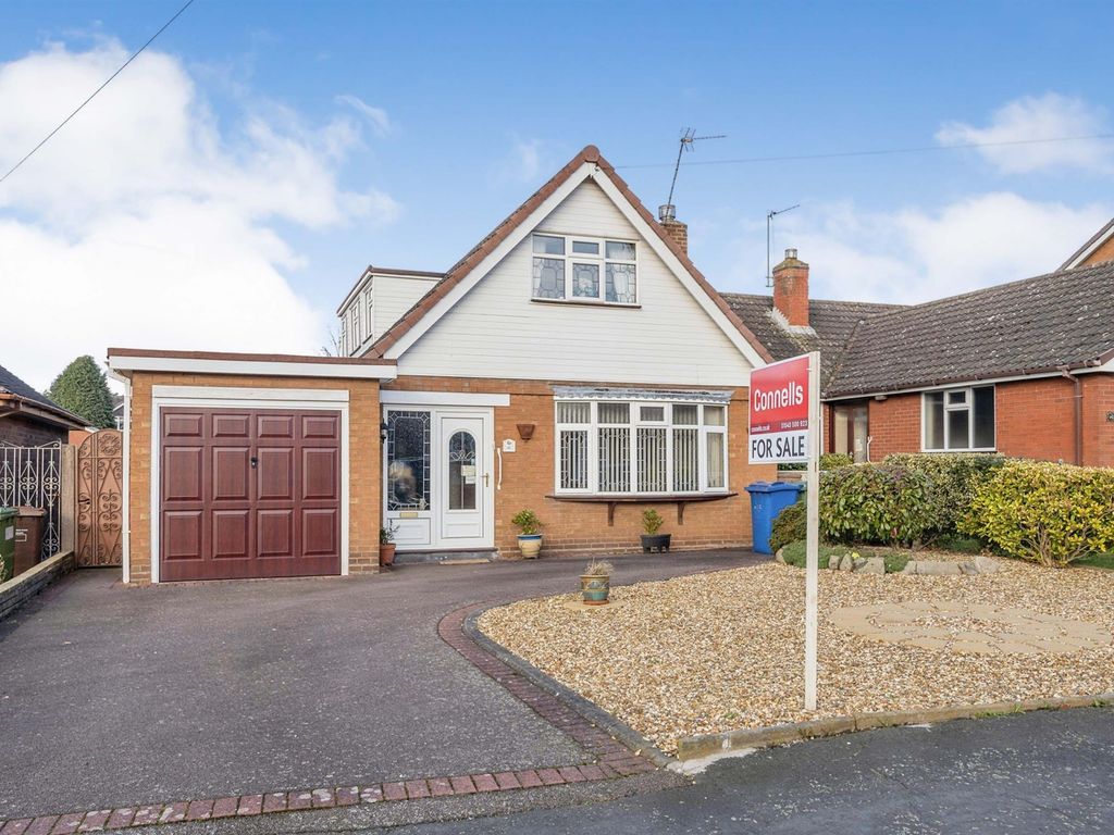 3 bed detached bungalow for sale in Bideford Way, Cannock WS11 Zoopla