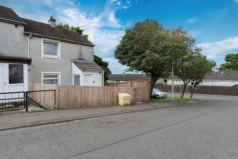 2 bed end terrace house for sale in Barleyknowe Gardens, Gorebridge
