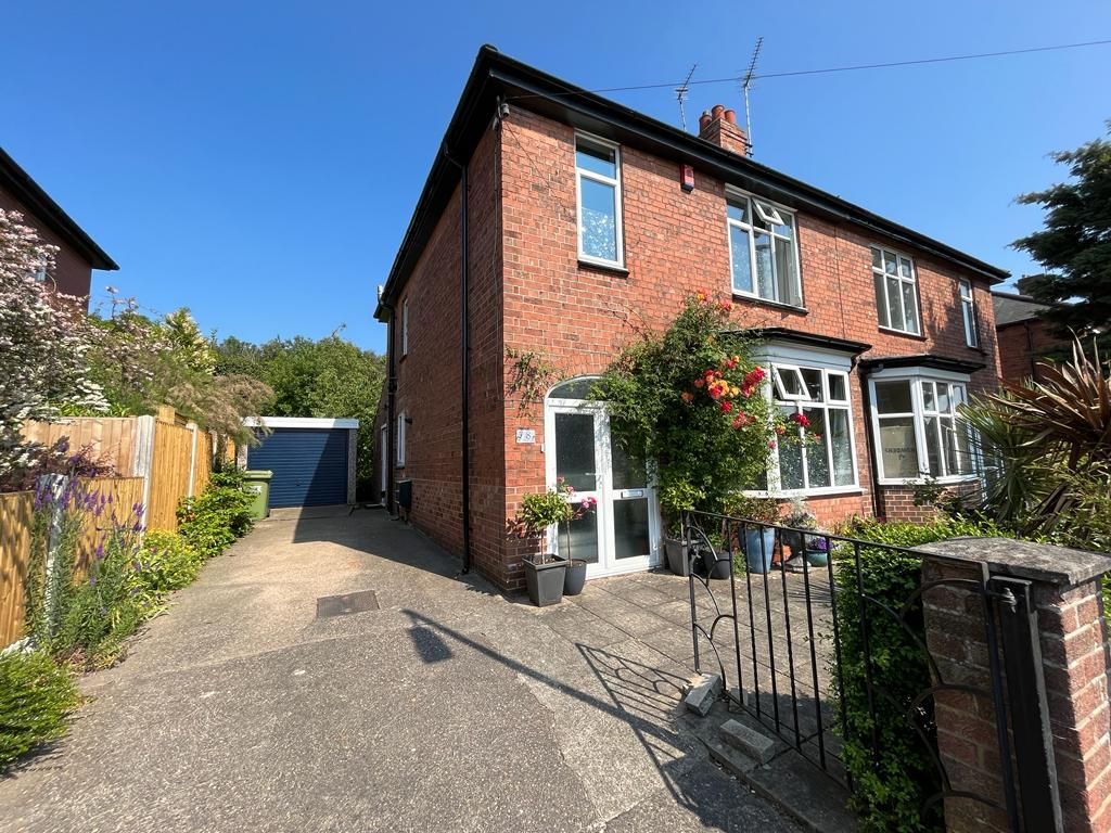 3 bed semidetached house for sale in Ulster Road, Gainsborough DN21