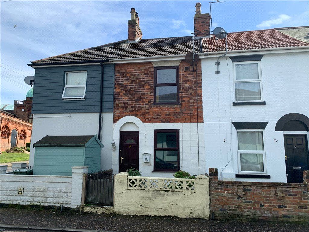 3 bed terraced house for sale in Pier Road, Gorleston, Great Yarmouth