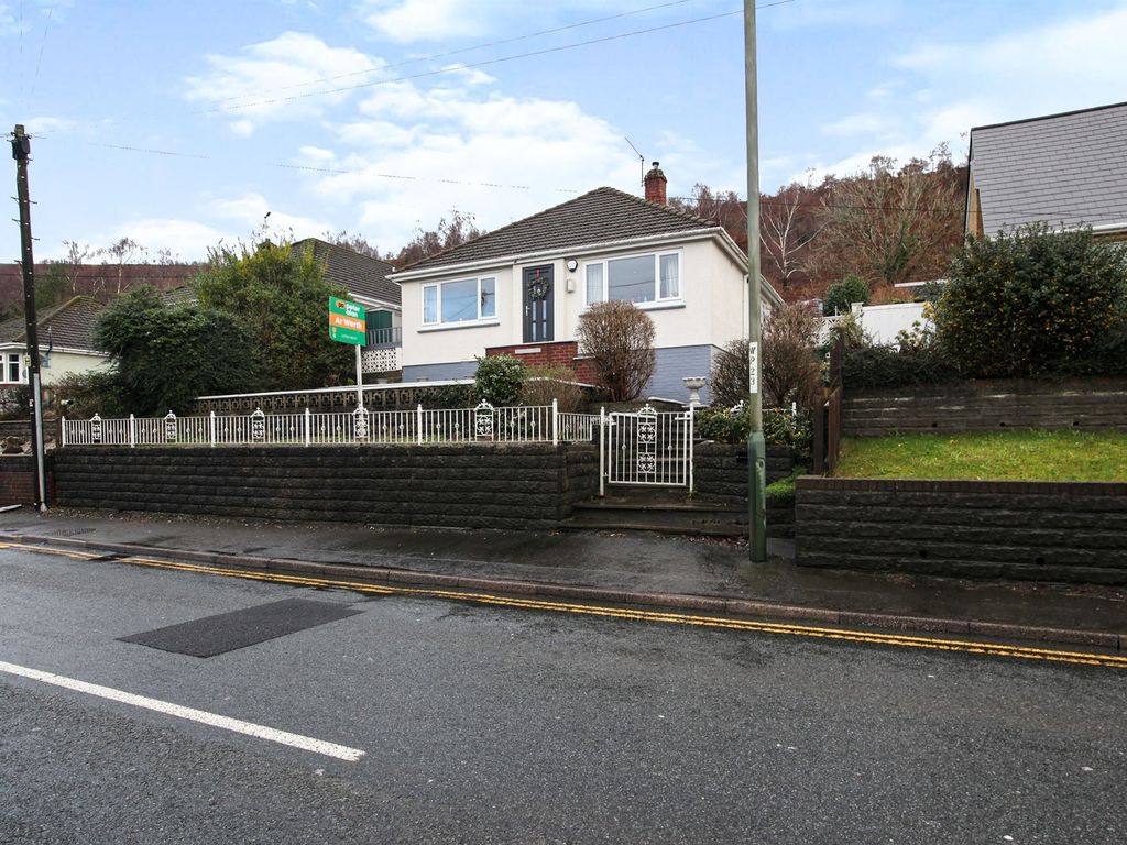 3 bed detached bungalow for sale in Graig Y Fedw, Abertridwr