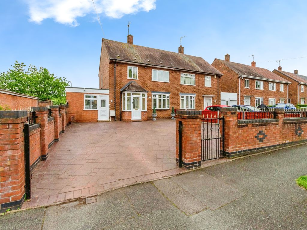 3 bed semidetached house for sale in Cromwell Road, Wolverhampton