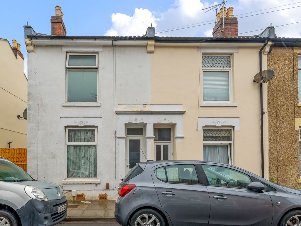 2 bed end terrace house for sale in Manor Park Avenue, Portsmouth PO3