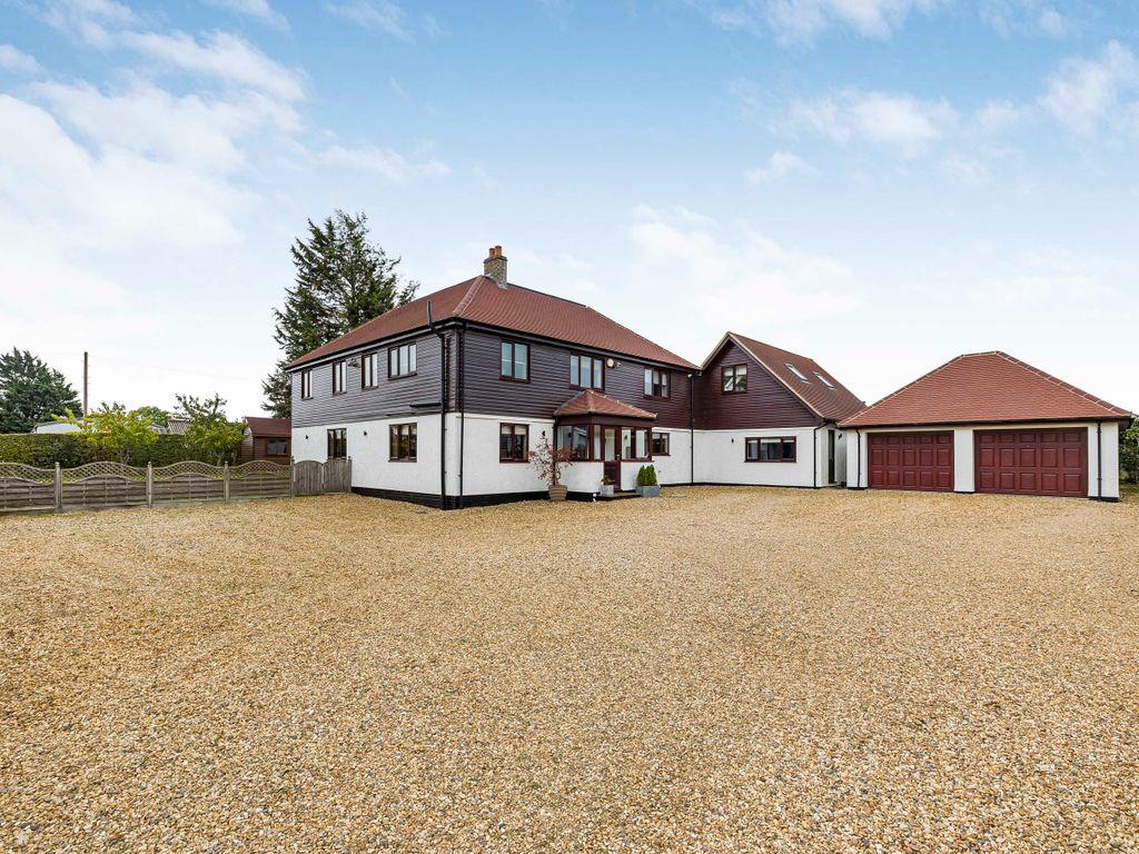 6 bed detached house for sale in North Road, Abington, Cambridge CB21