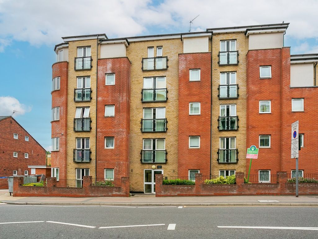 1 bed flat to rent in Whippendell Road, Watford, Hertfordshire WD18