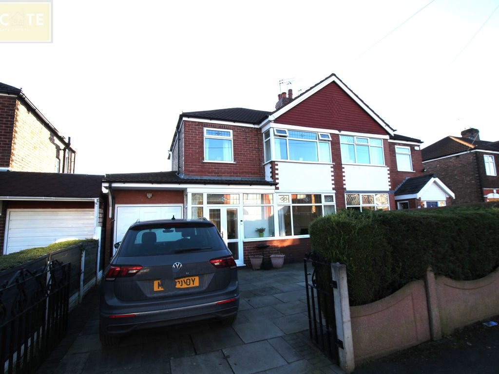 3 bed semidetached house for sale in Castleton Avenue, Stretford