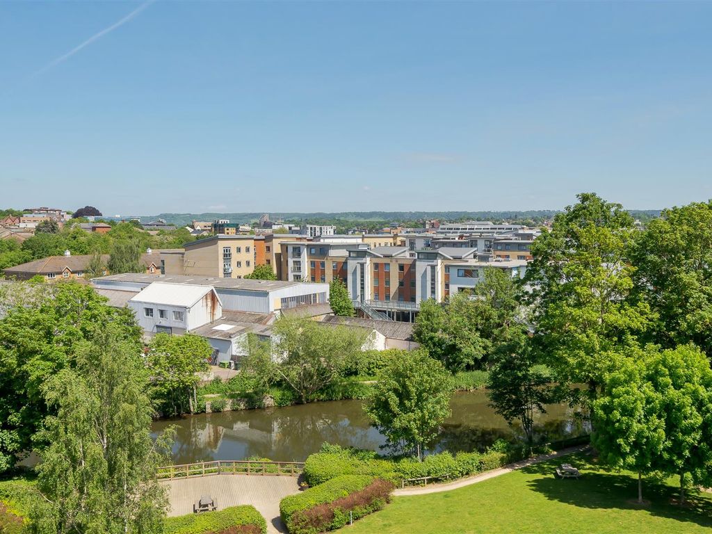 2 bed flat to rent in Cornhill Place, Maidstone ME15 Zoopla