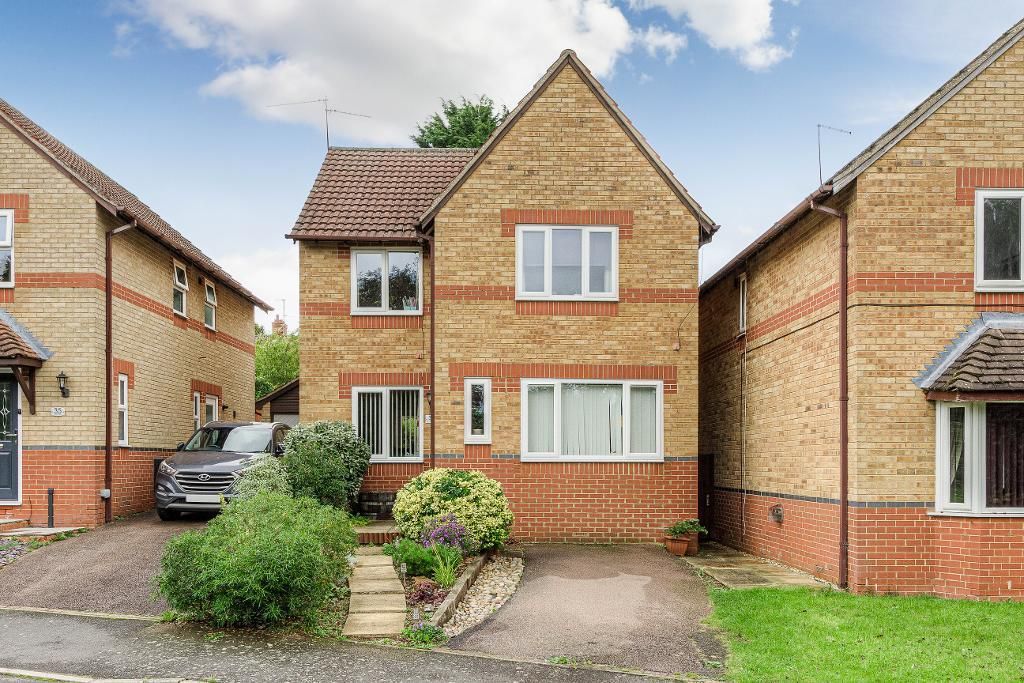 4 bed detached house for sale in Neuville Way, Desborough, Kettering