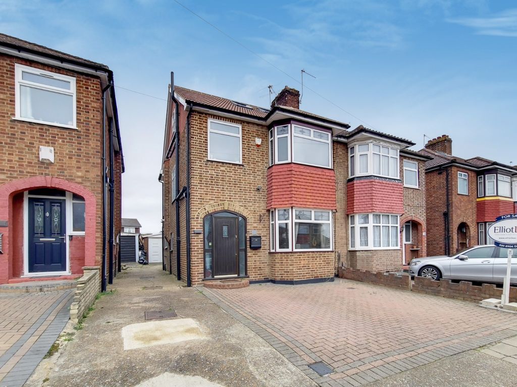 4 bed semidetached house for sale in Torrington Drive, Harrow HA2 Zoopla
