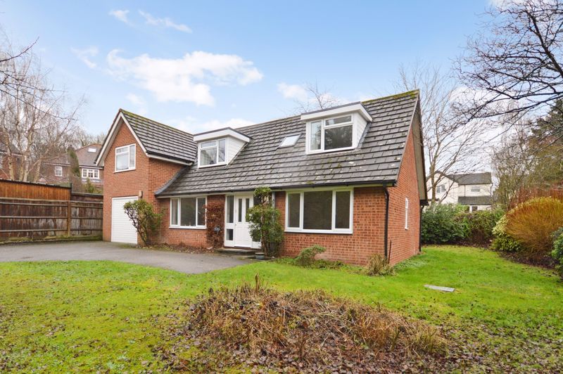 4 bed detached house for sale in Tring Road, Wendover, Aylesbury HP22