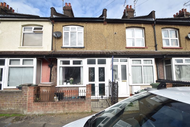 2 bed terraced house for sale in Turners Road South, Luton LU2 Zoopla