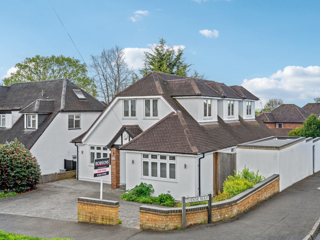 4 bed bungalow for sale in Pheasants Way, Rickmansworth WD3, £1,195,000
