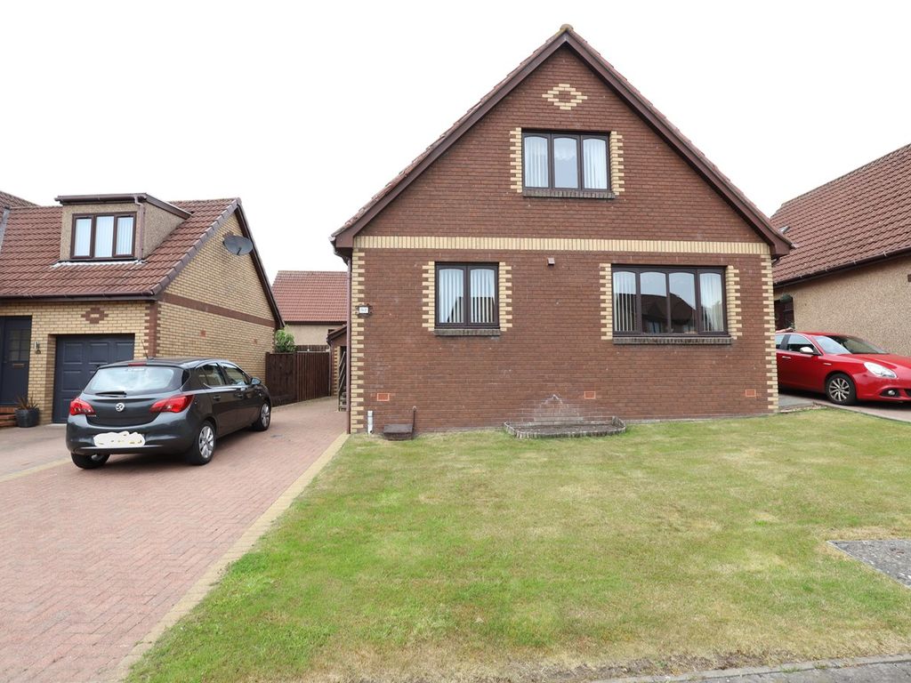3 bed property for sale in South Knowe, Crossgates, Cowdenbeath KY4
