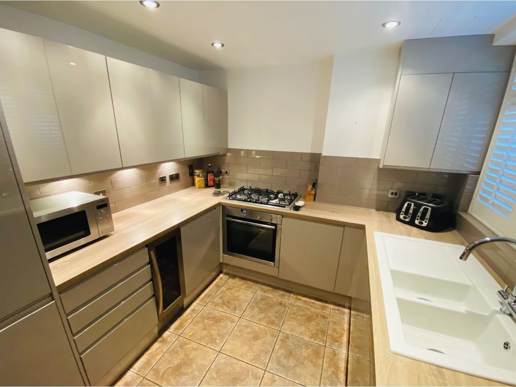 St. Peter's Street, Islington N1