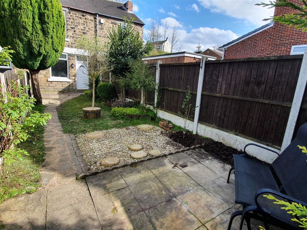 2 bed terraced house to rent in Piccadilly Road, Swinton, Mexborough