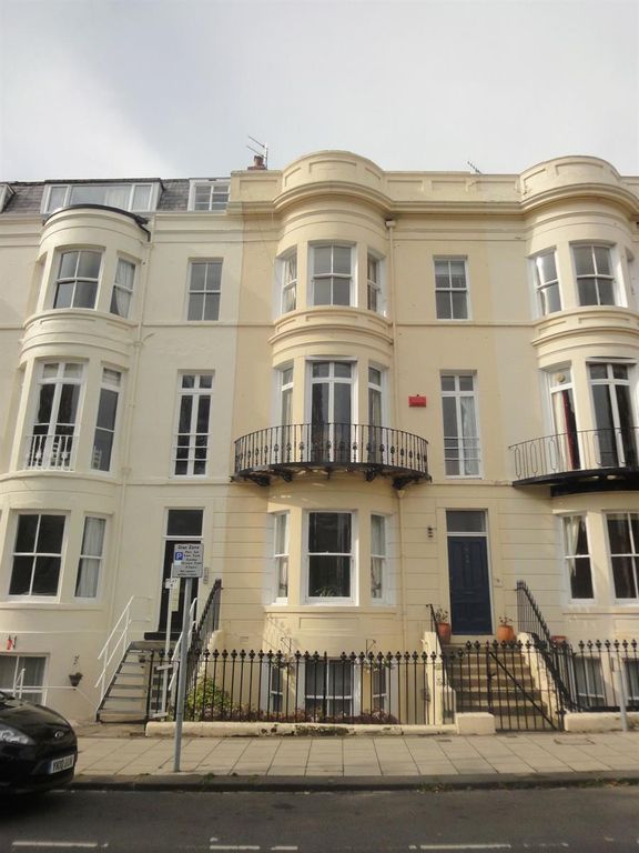 2 bed flat for sale in Albion Road, Scarborough YO11 Zoopla