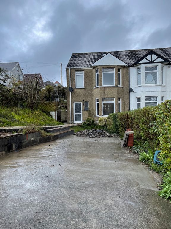 4 bed semidetached house to rent in Tycoch Road, Swansea SA2 Zoopla
