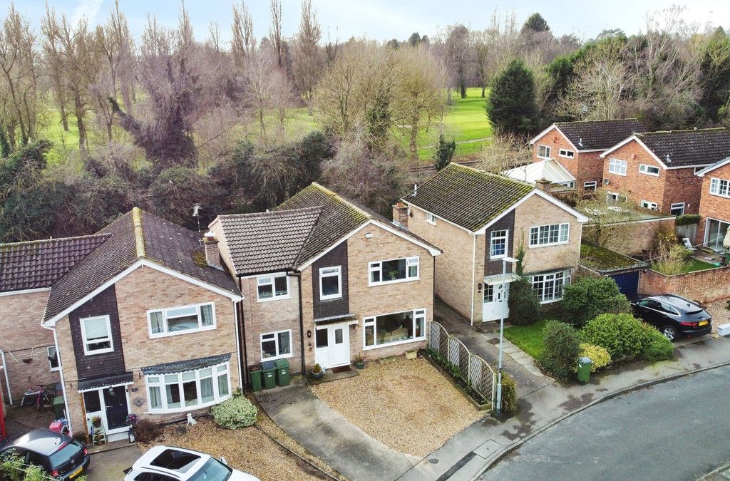 4 bed detached house for sale in Wilshere Close, Kirby Muxloe LE9, £