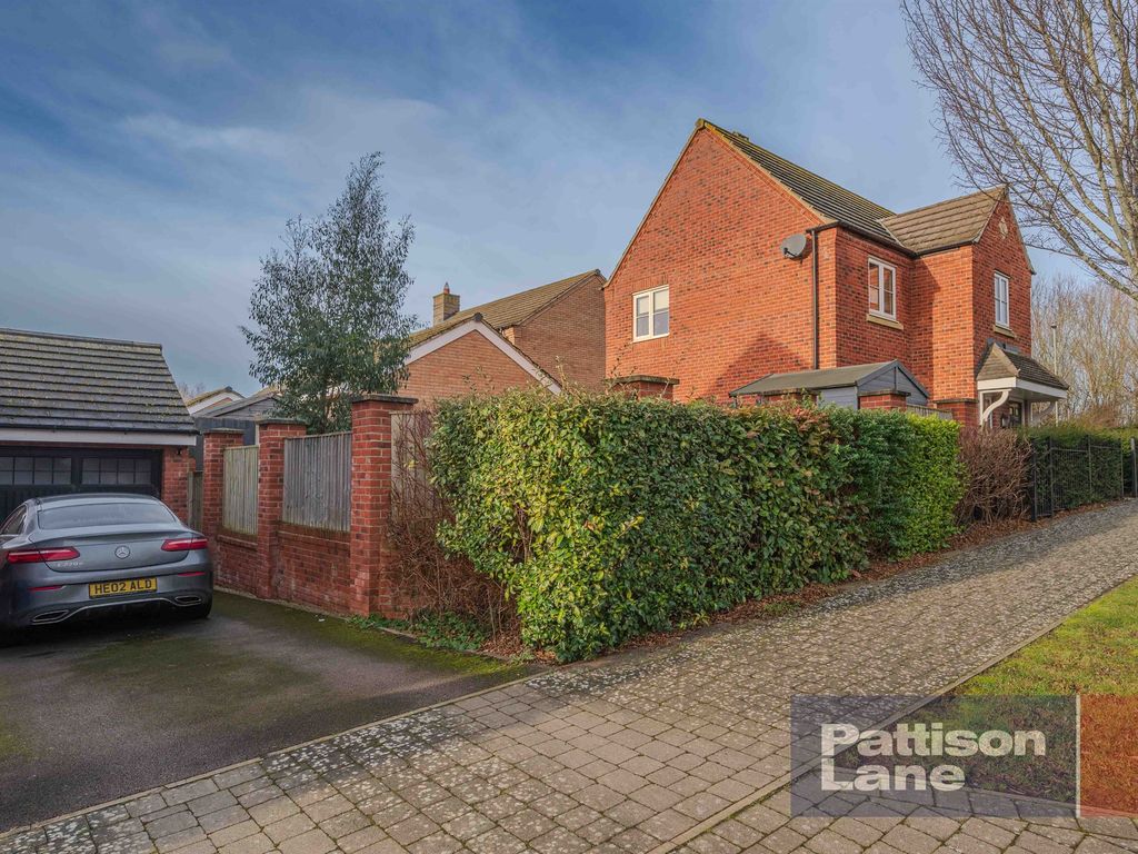 4 bed detached house for sale in Terry Smith Avenue, Rothwell