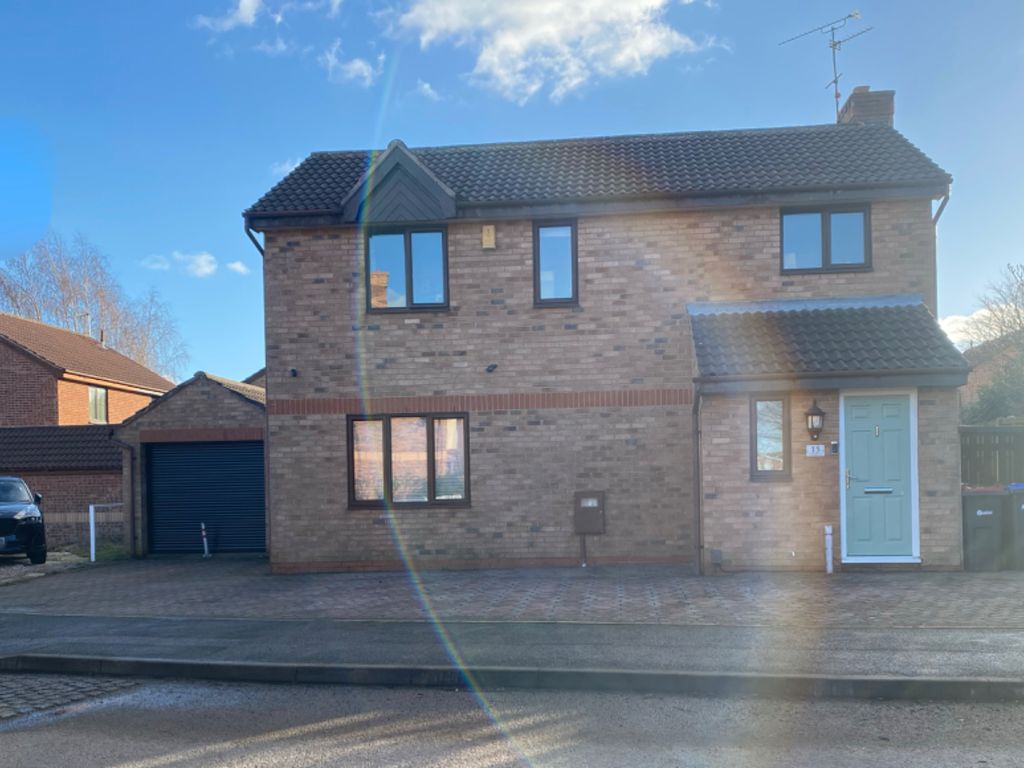 4 bed detached house for sale in St. Mellion Way, KirkbyInAshfield, Nottingham NG17 Zoopla