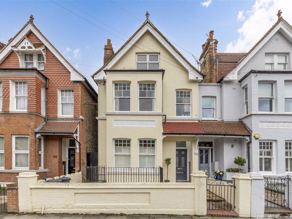 Laitwood Road London SW12