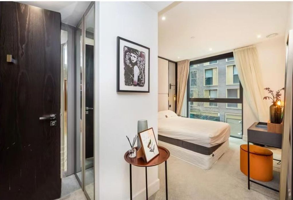 Flat, Neroli House, Piazza Walk, London E1  