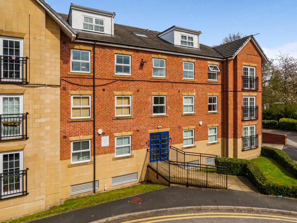 2 bed flat for sale in Sandringham Court, Moortown, Leeds LS17 Zoopla