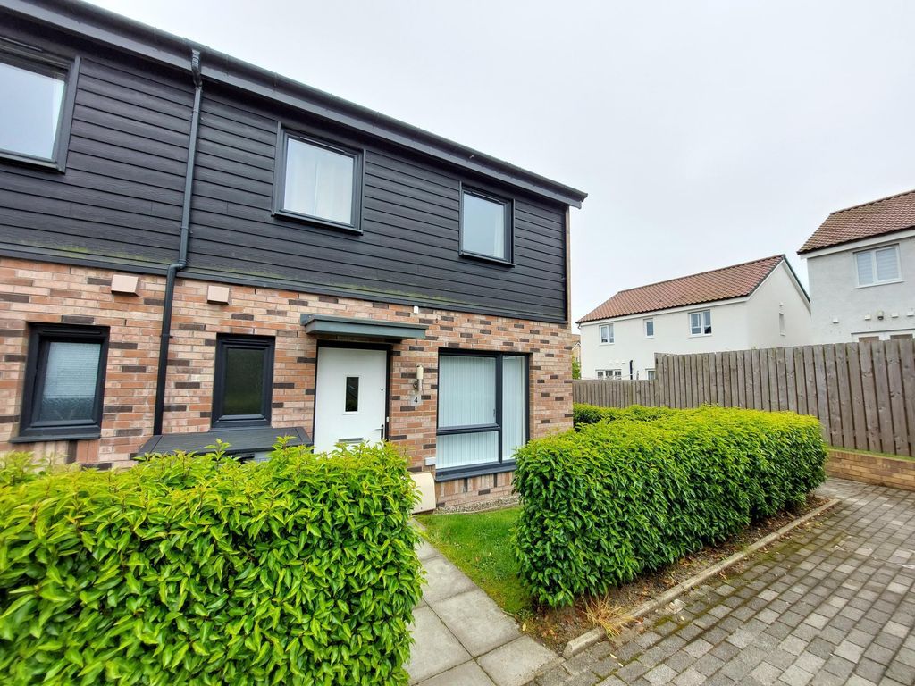 2 bed end terrace house to rent in Countesswells Park Avenue, Aberdeen