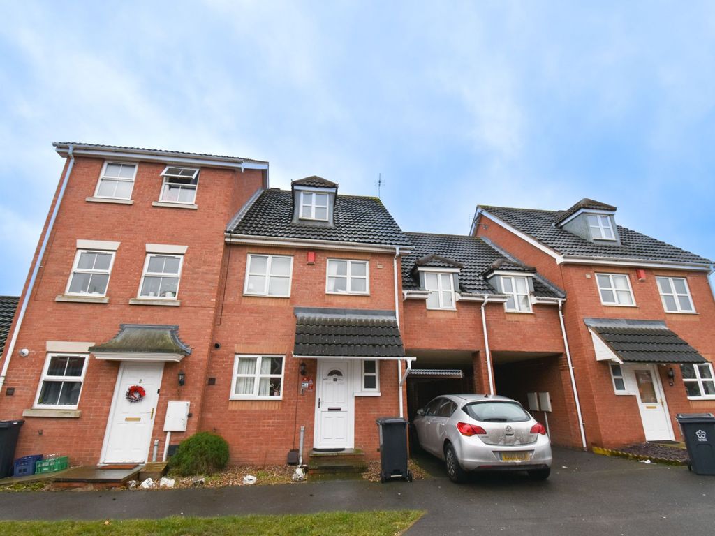 5 bed town house to rent in Wainwright Avenue, Hamilton, Leicester LE5