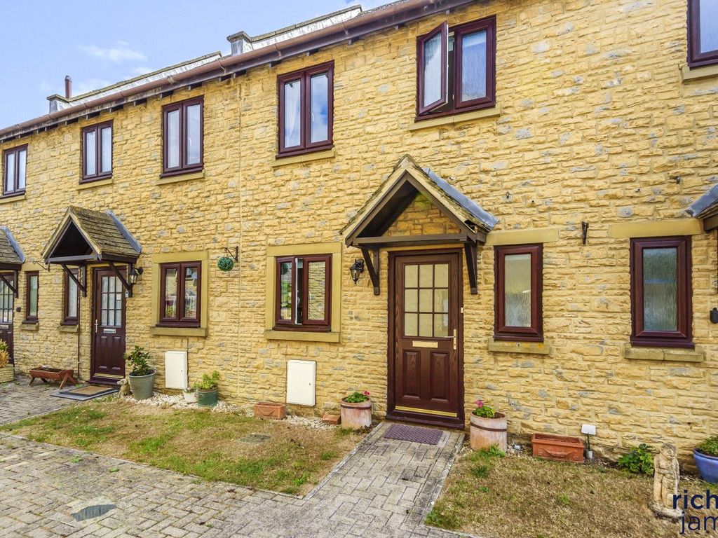 2 bed terraced house for sale in Coxwell Gardens, Faringdon SN7 Zoopla